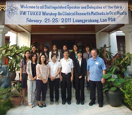Dr. DeRouen and Thai trainees
