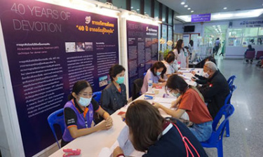 Students, Staff, and Faculty at Khon Kaen University National Dentist Day in October, 2020