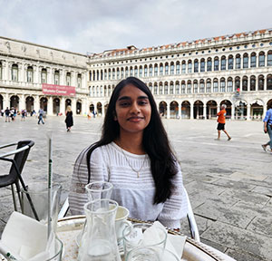 Pooja Rajanbabu was an intern and research assistant with the DeRouen Center.